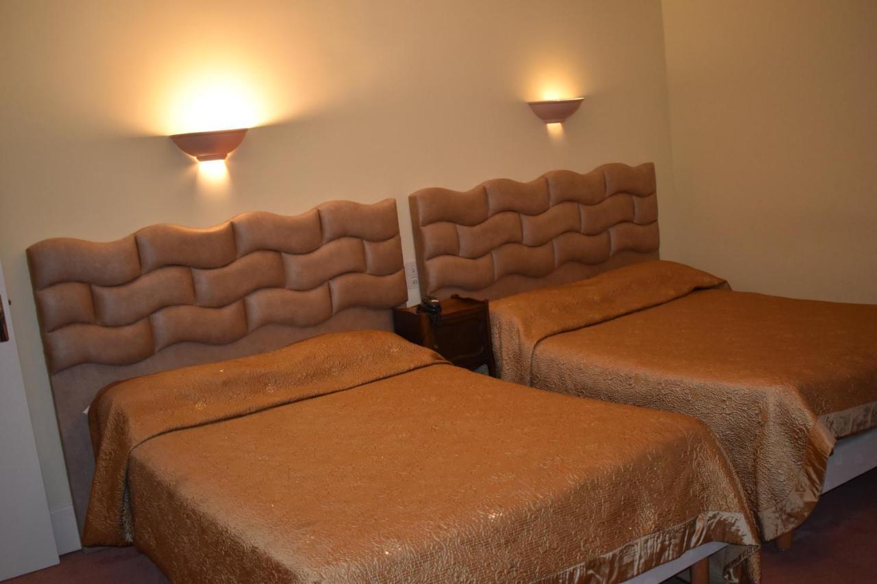 Hotel Le Sauvage Турню Экстерьер фото